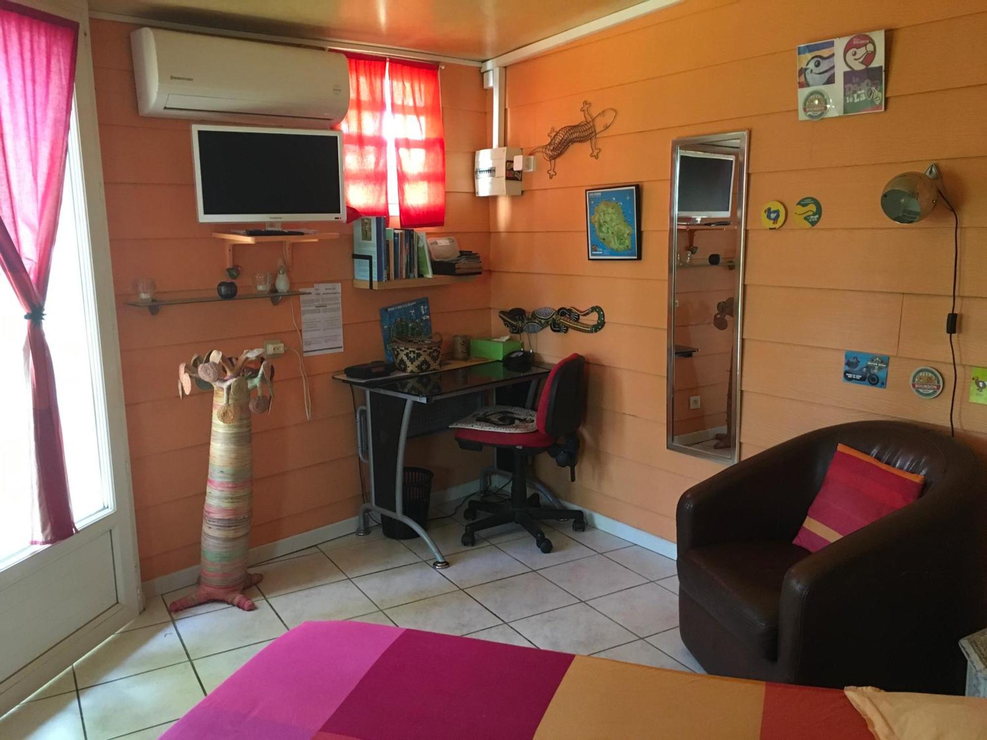 Maison Joss studio proche aéroport Villa Sainte-Clotilde Esterno foto